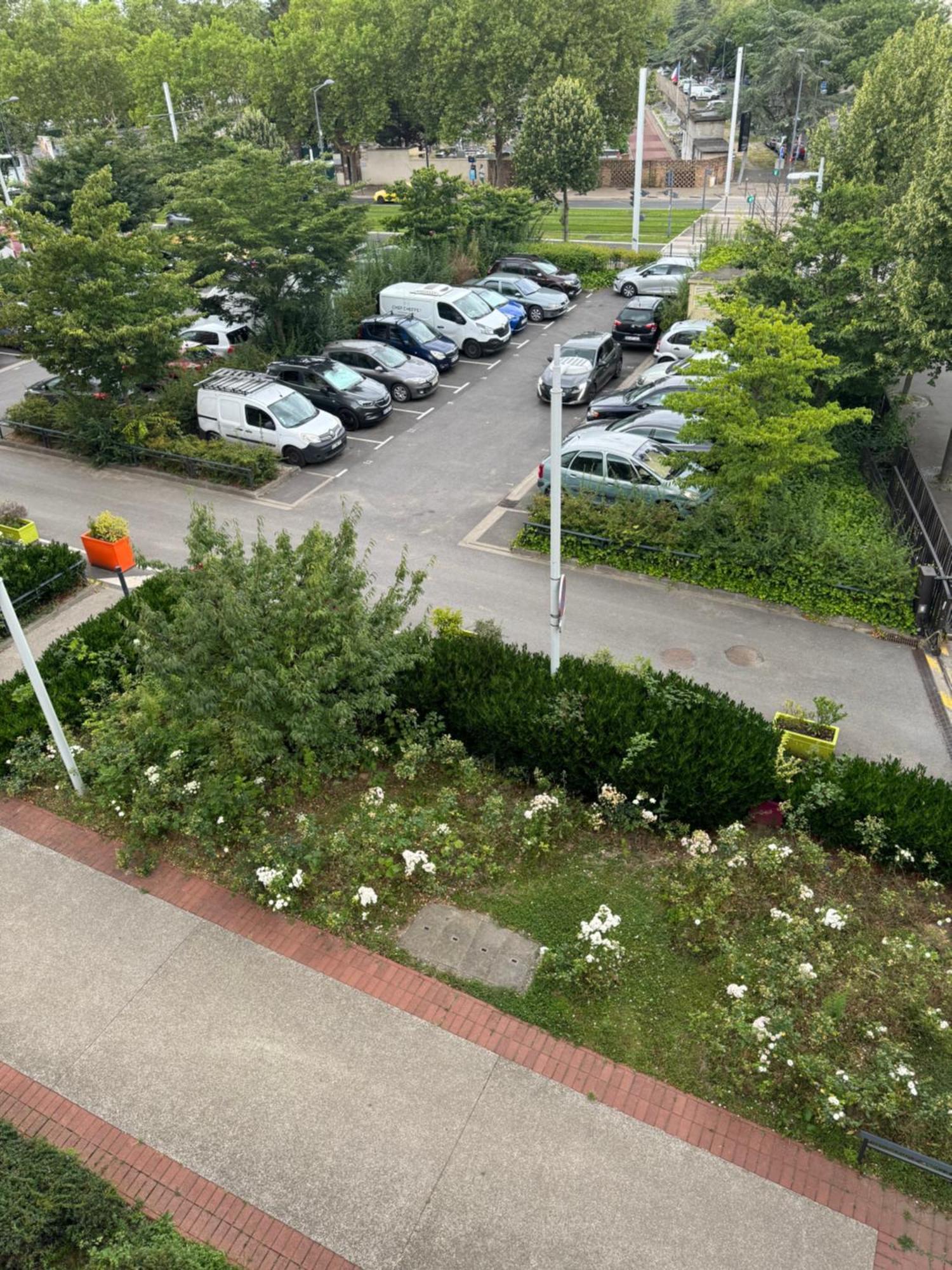 Jardins De La Noue Apartment วิลนูเว-ลา-กาเรนน์ ภายนอก รูปภาพ